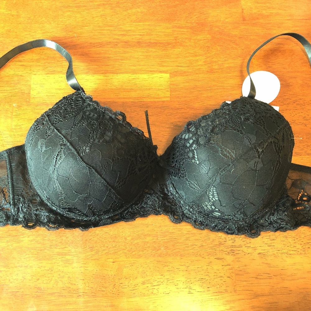 Xoxo Black Super Sexy Push Up Lace Bra 40C